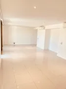 Apartamento com 3 Quartos para alugar, 217m² no Barra da Tijuca, Rio de Janeiro - Foto 22