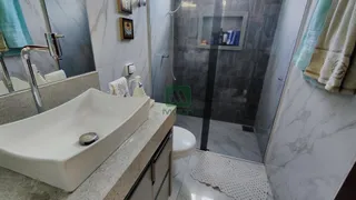 Casa com 3 Quartos à venda, 174m² no Planalto, Uberlândia - Foto 12