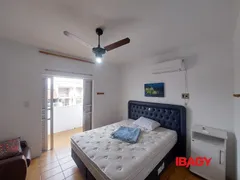 Casa com 6 Quartos para alugar, 233m² no Daniela, Florianópolis - Foto 8