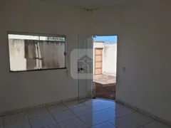 Casa com 2 Quartos à venda, 67m² no Jardim Holanda, Uberlândia - Foto 4