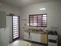 Casa com 2 Quartos à venda, 136m² no Jardim Cavallari, Marília - Foto 8