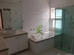 Casa de Condomínio com 4 Quartos à venda, 335m² no Jardim Monte Alegre, Taboão da Serra - Foto 24