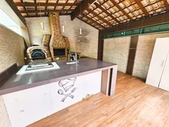 Casa com 3 Quartos à venda, 180m² no Santa Amélia, Belo Horizonte - Foto 6