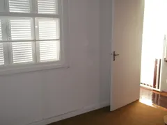 Casa com 4 Quartos para alugar, 270m² no Santa Cecília, Porto Alegre - Foto 15