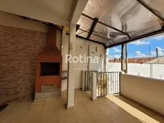 Casa com 5 Quartos à venda, 327m² no Lidice, Uberlândia - Foto 24