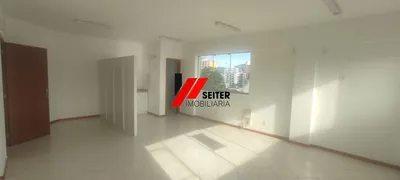 Conjunto Comercial / Sala para venda ou aluguel, 50m² no Itacorubi, Florianópolis - Foto 1