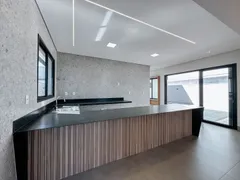 Casa de Condomínio com 3 Quartos à venda, 214m² no Morada da Colina, Uberlândia - Foto 8