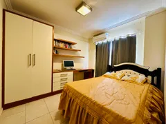 Apartamento com 3 Quartos para alugar, 180m² no Centro, Balneário Camboriú - Foto 3