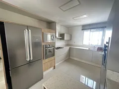 Apartamento com 3 Quartos para alugar, 144m² no Centro, Balneário Camboriú - Foto 5