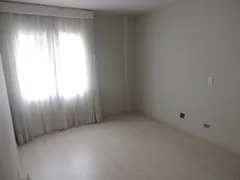 Apartamento com 2 Quartos para alugar, 87m² no Champagnat, Curitiba - Foto 13