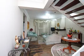 Casa com 3 Quartos à venda, 238m² no Jardim Planalto, Porto Alegre - Foto 3