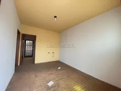Casa com 2 Quartos para alugar, 46m² no São Benedito, Uberaba - Foto 2