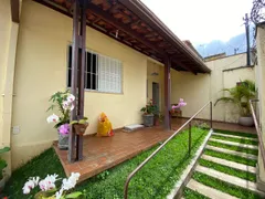 Casa com 3 Quartos à venda, 184m² no Caiçaras, Belo Horizonte - Foto 2