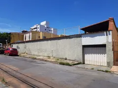 Casa com 3 Quartos à venda, 720m² no Novo Eldorado, Contagem - Foto 1