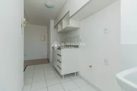 Apartamento com 3 Quartos para alugar, 65m² no Humaitá, Porto Alegre - Foto 4