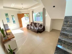 Casa com 3 Quartos à venda, 200m² no Praia do Estaleiro, Balneário Camboriú - Foto 11