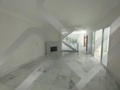 Casa com 3 Quartos para venda ou aluguel, 360m² no Residencial Morada dos Lagos, Barueri - Foto 2