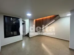 Casa com 3 Quartos à venda, 124m² no Aclimacao, Uberlândia - Foto 25