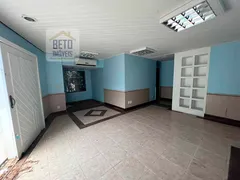 Loja / Salão / Ponto Comercial para alugar, 130m² no Centro, Macaé - Foto 1