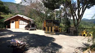 Fazenda / Sítio / Chácara com 2 Quartos à venda, 1700m² no Zona Rural, Santo Antônio do Pinhal - Foto 2