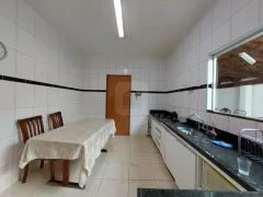 Casa com 3 Quartos para alugar, 250m² no Nossa Senhora Aparecida, Uberlândia - Foto 4