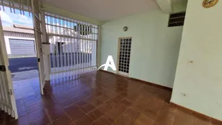 Casa com 2 Quartos à venda, 297m² no Santa Mônica, Uberlândia - Foto 2