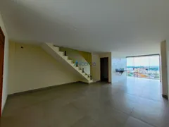 Casa com 3 Quartos à venda, 160m² no São Pedro, Juiz de Fora - Foto 3