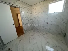 Apartamento com 3 Quartos à venda, 207m² no Vila Moema, Tubarão - Foto 17