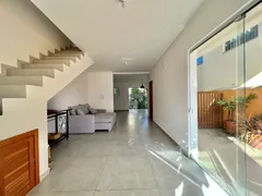 Casa com 3 Quartos para alugar, 160m² no Campeche, Florianópolis - Foto 3