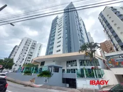 Apartamento com 3 Quartos para alugar, 92m² no Centro, Florianópolis - Foto 1
