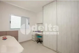 Casa com 3 Quartos à venda, 200m² no Alto Umuarama, Uberlândia - Foto 6