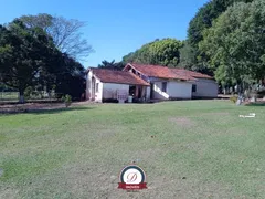 Fazenda / Sítio / Chácara com 3 Quartos à venda, 200m² no Zona Rural, Sarapuí - Foto 1