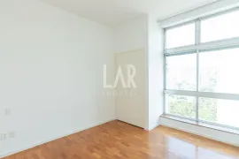 Apartamento com 4 Quartos para alugar, 304m² no Floresta, Belo Horizonte - Foto 21