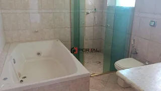 Casa de Condomínio com 3 Quartos à venda, 200m² no Granja Viana, Carapicuíba - Foto 26