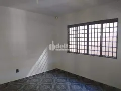 Casa com 3 Quartos à venda, 220m² no Cidade Jardim, Uberlândia - Foto 10