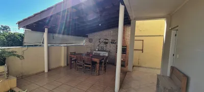 Casa com 3 Quartos à venda, 220m² no Jardim Miriam, Vinhedo - Foto 37