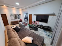 Casa com 3 Quartos para alugar, 350m² no Residencial Villa de Leon, Piratininga - Foto 6