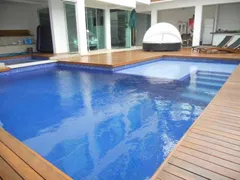 Casa com 8 Quartos para alugar, 300m² no Praia dos Amores, Balneário Camboriú - Foto 1