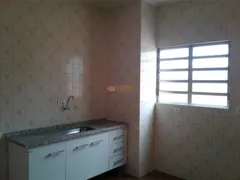 Casa com 2 Quartos para alugar, 150m² no Vila Liviero, São Paulo - Foto 6