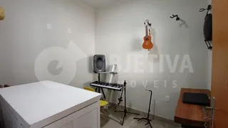 Casa com 4 Quartos à venda, 195m² no Jardim Brasília, Uberlândia - Foto 28