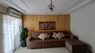 Casa com 3 Quartos para alugar, 222m² no Ipanema, Londrina - Foto 9