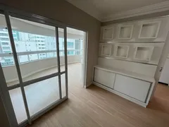 Apartamento com 3 Quartos para alugar, 110m² no Centro, Balneário Camboriú - Foto 19