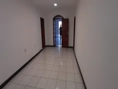 Casa com 3 Quartos para alugar, 275m² no Santa Terezinha, Belo Horizonte - Foto 13