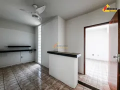 Conjunto Comercial / Sala para alugar, 40m² no Centro, Divinópolis - Foto 5