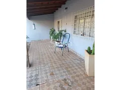 Casa com 3 Quartos à venda, 150m² no Cidade Jardim, Uberlândia - Foto 2