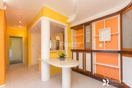 Apartamento com 2 Quartos à venda, 83m² no Vila Ipiranga, Porto Alegre - Foto 2