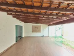 Casa de Condomínio com 3 Quartos à venda, 120m² no Jardim Holanda, Uberlândia - Foto 25