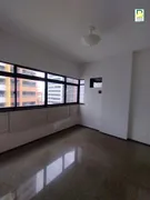 Apartamento com 3 Quartos para alugar, 210m² no Meireles, Fortaleza - Foto 13