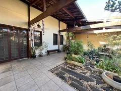 Casa com 6 Quartos à venda, 400m² no Santa Mônica, Belo Horizonte - Foto 1