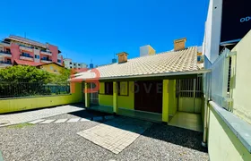 Casa com 2 Quartos para alugar, 120m² no Bombas, Bombinhas - Foto 23